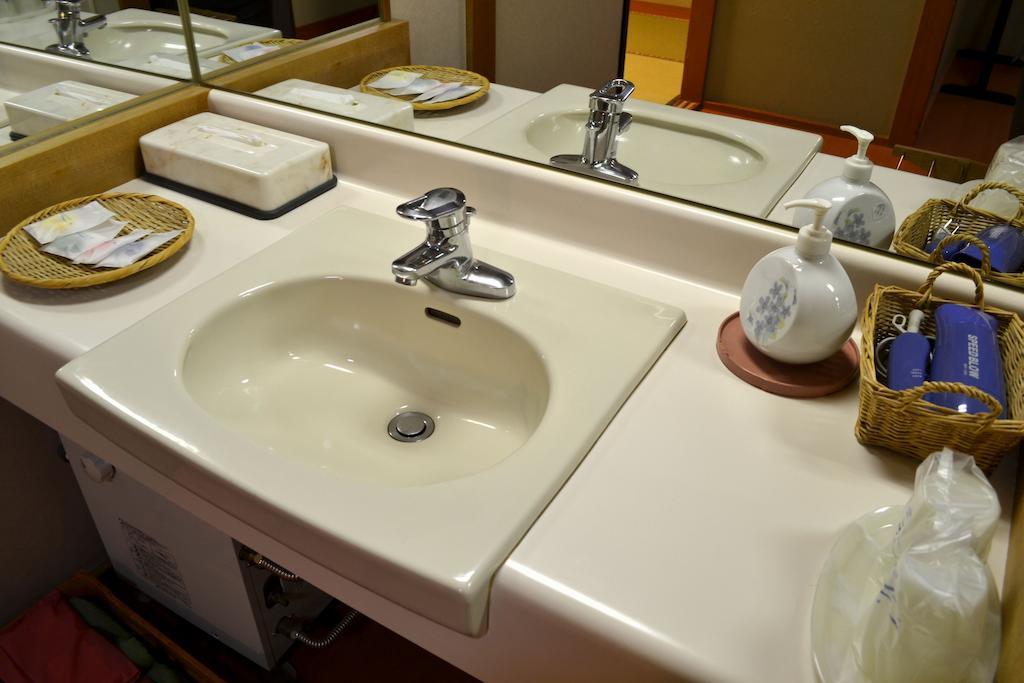 Akita Onsen Plaza Hotel Room photo