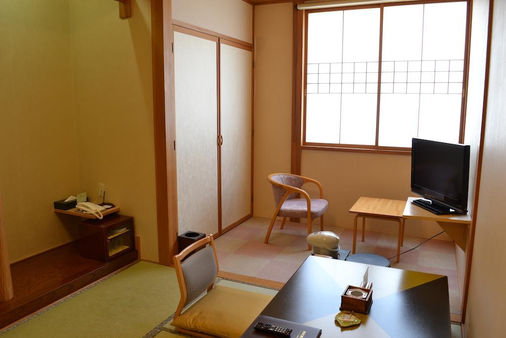 Akita Onsen Plaza Hotel Room photo