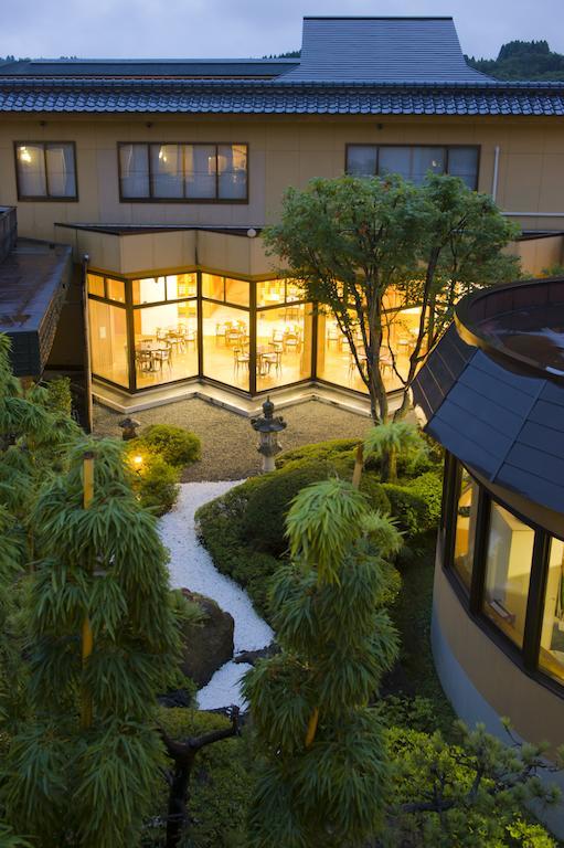 Akita Onsen Plaza Hotel Exterior photo