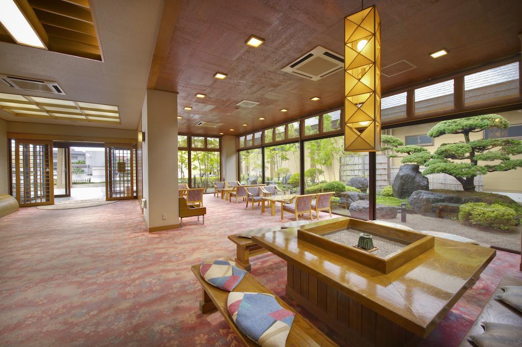 Akita Onsen Plaza Hotel Exterior photo